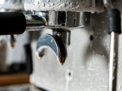 Накипь в кофемашине Delonghi Magnifica