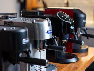 Delonghi Magnifica, Caffe Corso или кофеварка не подают воду